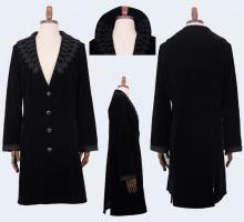Long man black jacket with adjustable collar embroidery velvet vampire aristocrat