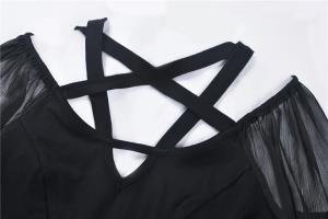 Robe noire, laages et manches bouffantes, sangles pentagramme, witchy nugoth